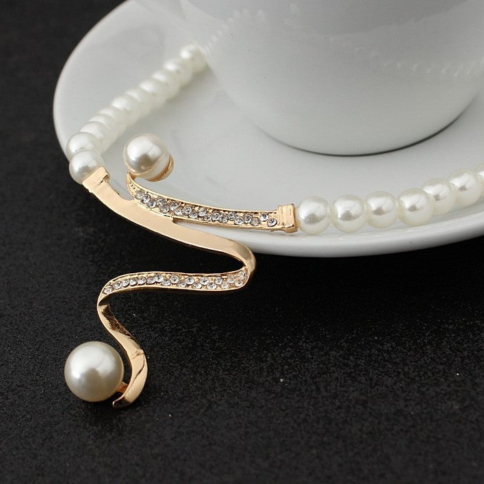 Elegant Pearl Necklace