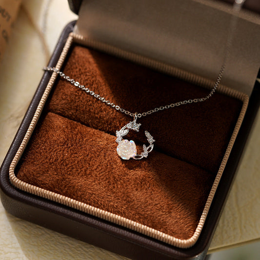 Elegant Pearl Necklace