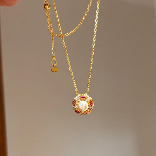 Elegant Pearl Necklace