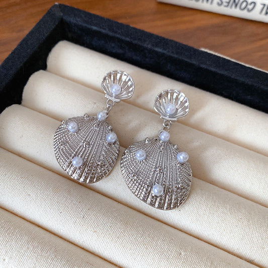 Elegant Pearl Shell Earrings