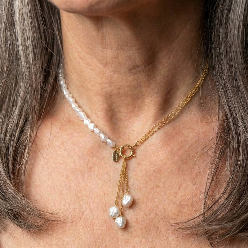Pendant Pearl Necklace