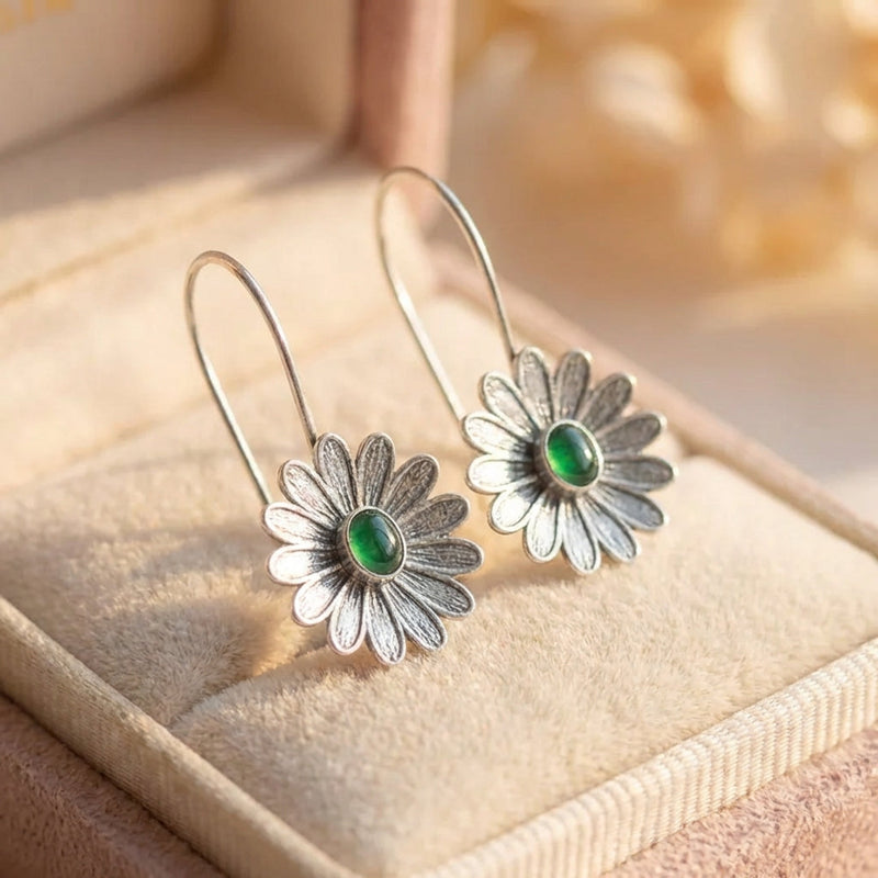 Vintage Daisy Green Earrings