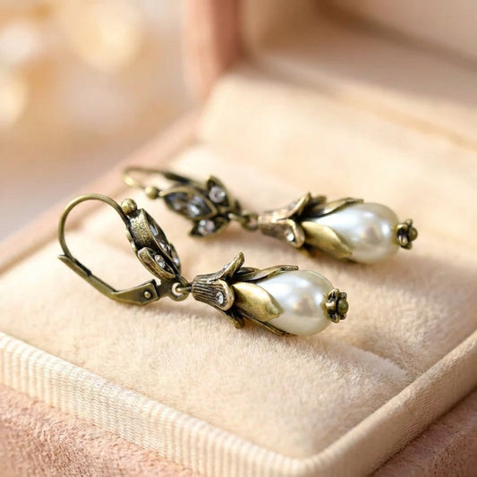Vintage Pearl Dangling Floral Earrings