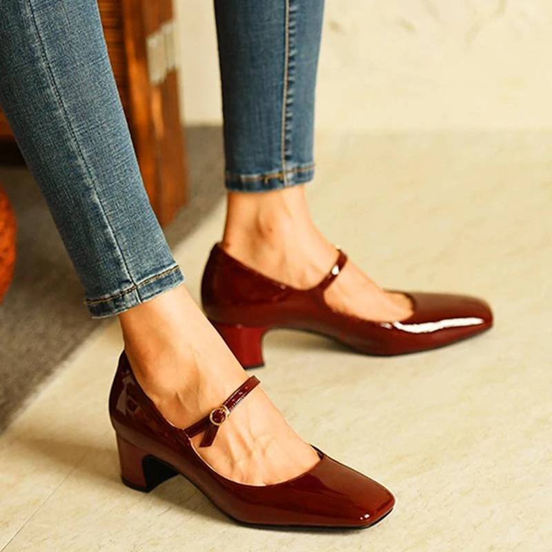 LD | Schoenen met glanzende blokhak