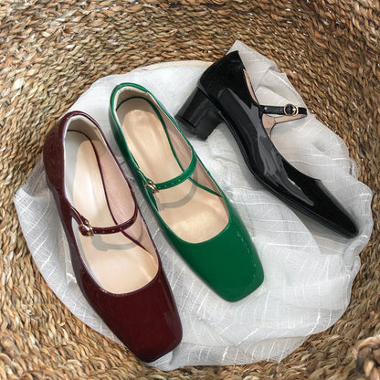 LD | Schoenen met glanzende blokhak