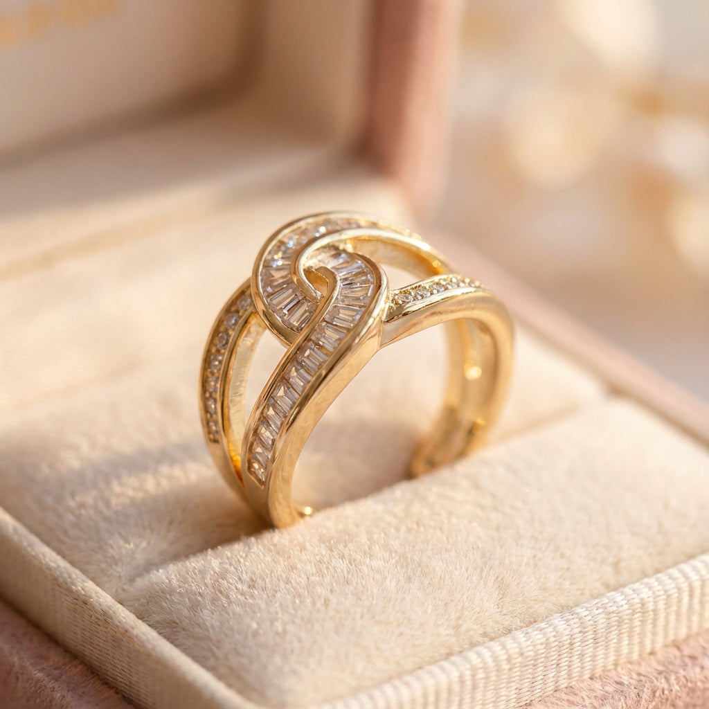 Knotted Elegant Ring