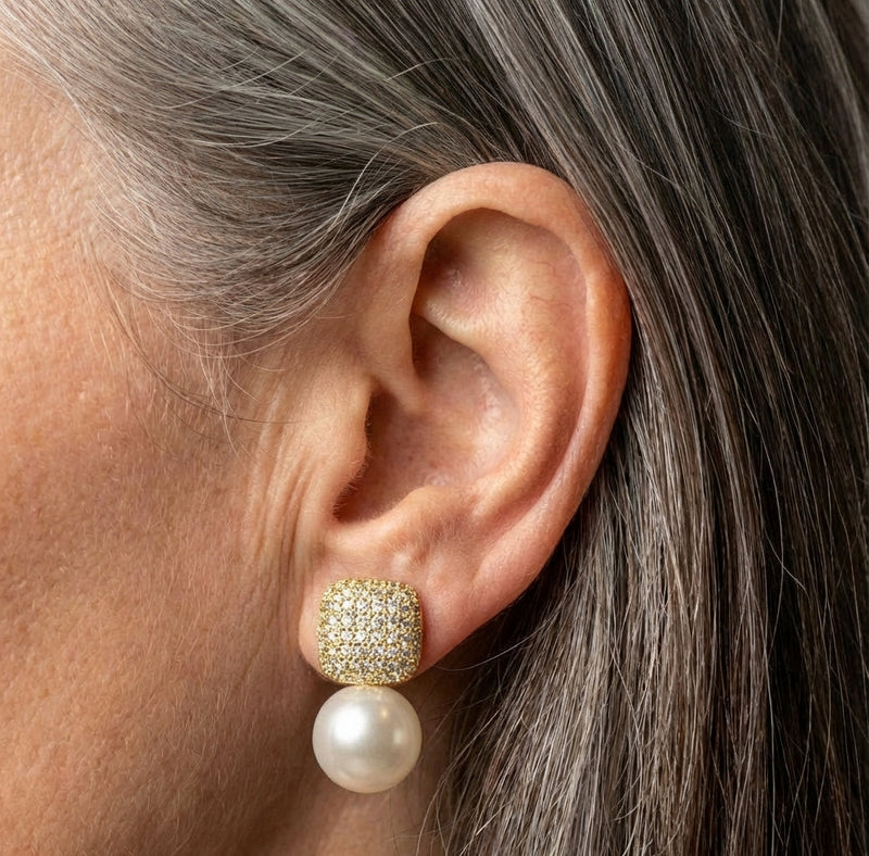 Luxury Shiny Pearl Stud Earrings