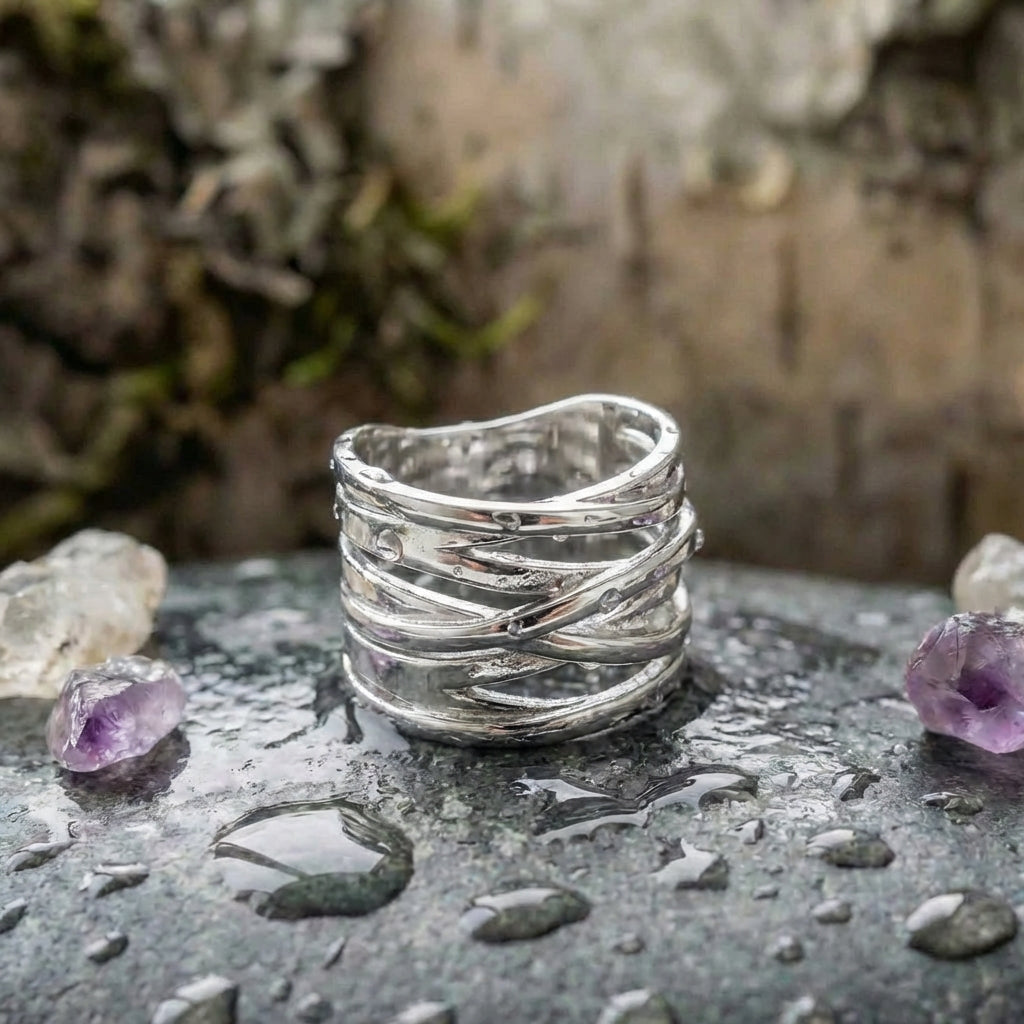 Minimalist Multilayer Cross Ring