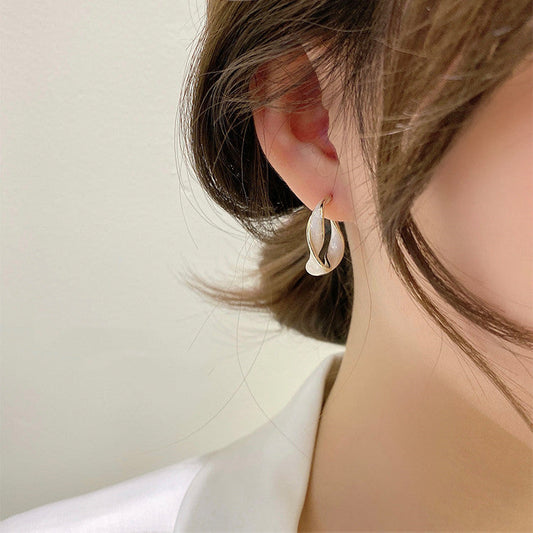 Minimalist Oval Earrings