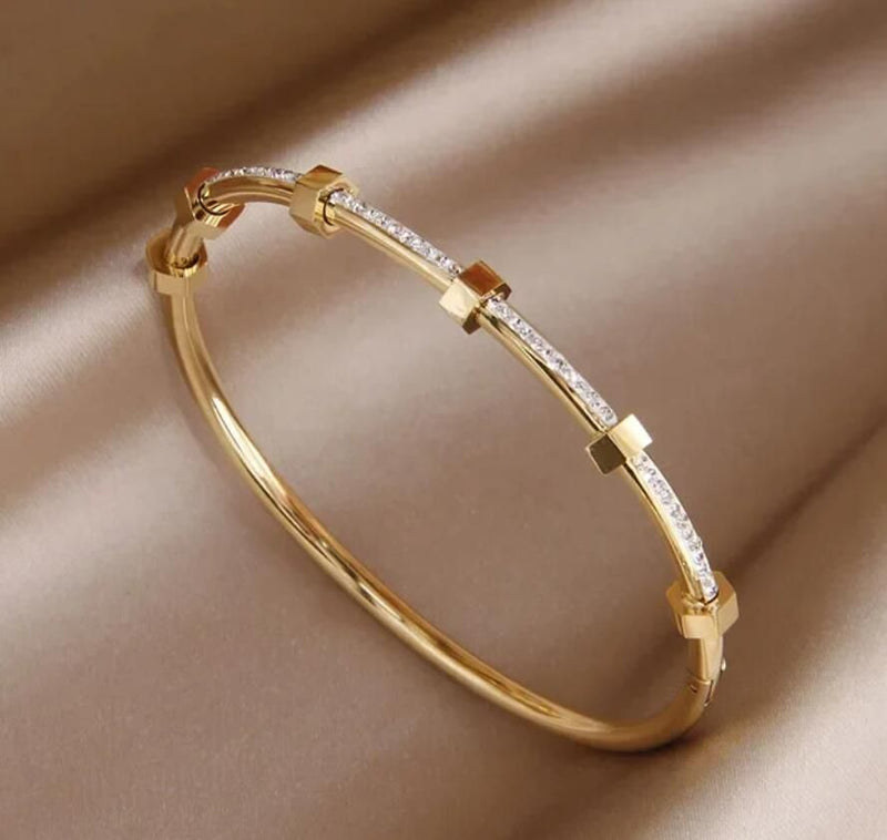Klassieke Gouden Armband met tijdloze uitstraling