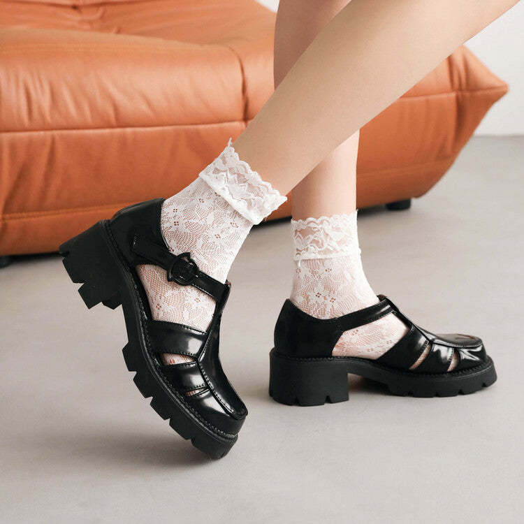 Chic Orthopedic Sandals with Unique Design