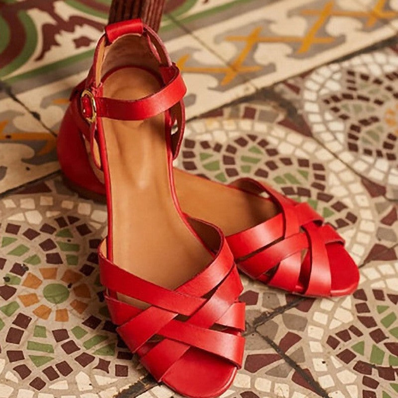 Graceful Orthopedic Sandals for Modern Look