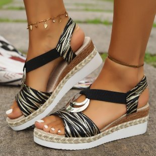 Chic Orthopedic Sandals with Unique Design