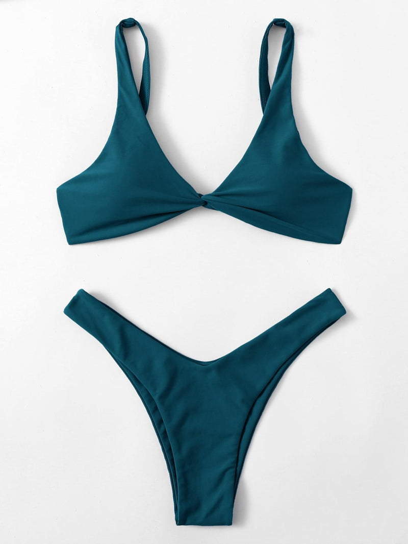 Classic Vintage Top with a Flattering Fit