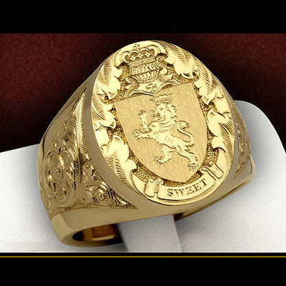 Klassieke Gouden Ring met tijdloze uitstraling