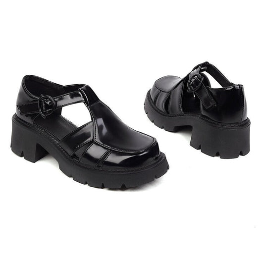 Chic Orthopedic Sandals with Unique Design
