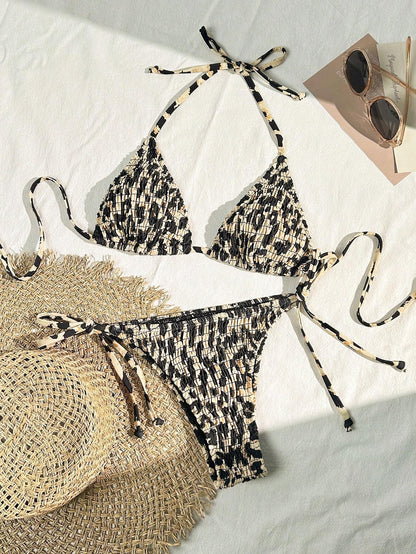 Classic Vintage Top with a Flattering Fit