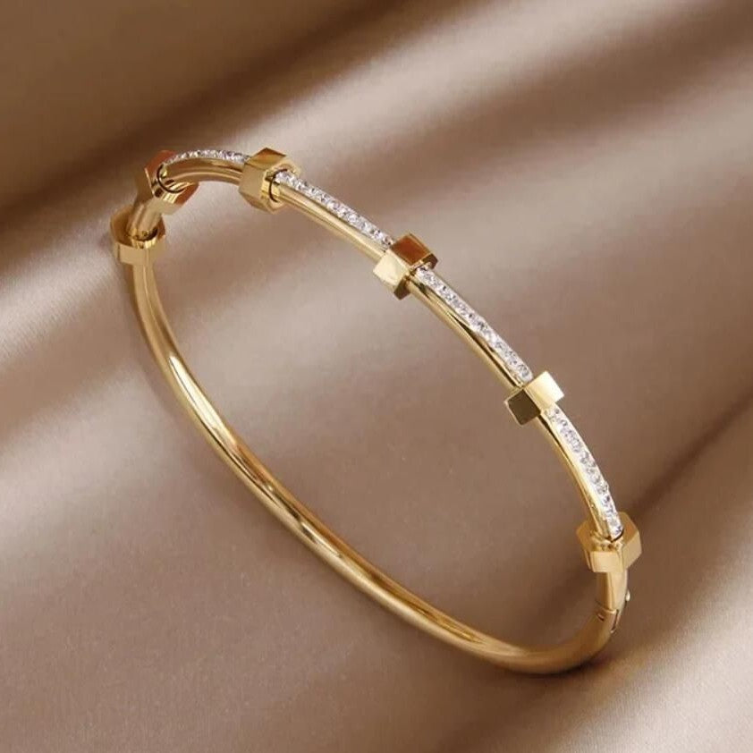 Klassieke Gouden Armband met tijdloze uitstraling