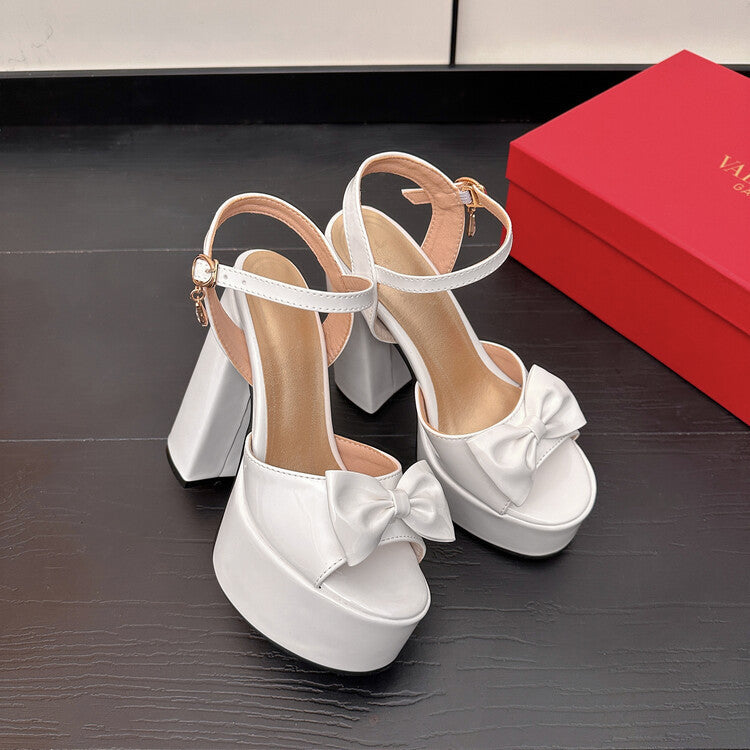 Classic Orthopedic Sandals with Timeless Style