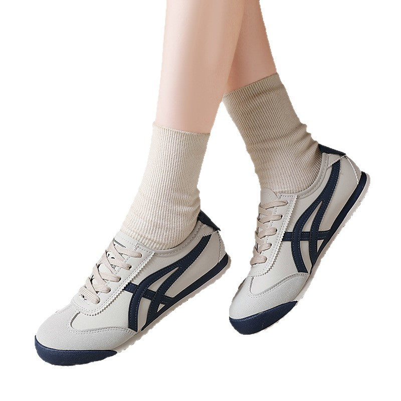 Sierlijke Orthopedische Sneakers voor Moderne Look