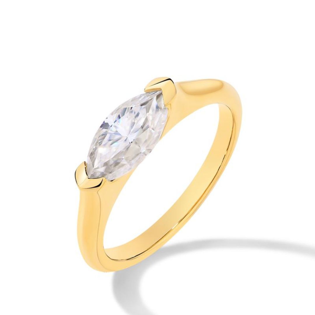 Hailey Gold Thin Playa Ring