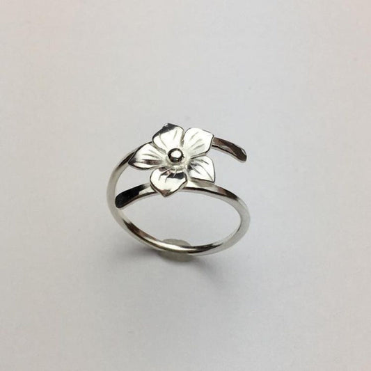Adjustable Silver Daisy Ring