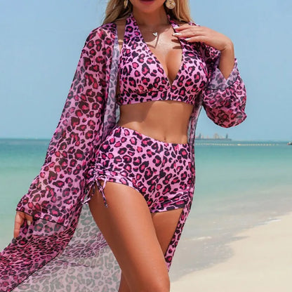 Effortlessly Elegant Bathing Suit with a Timeless Design