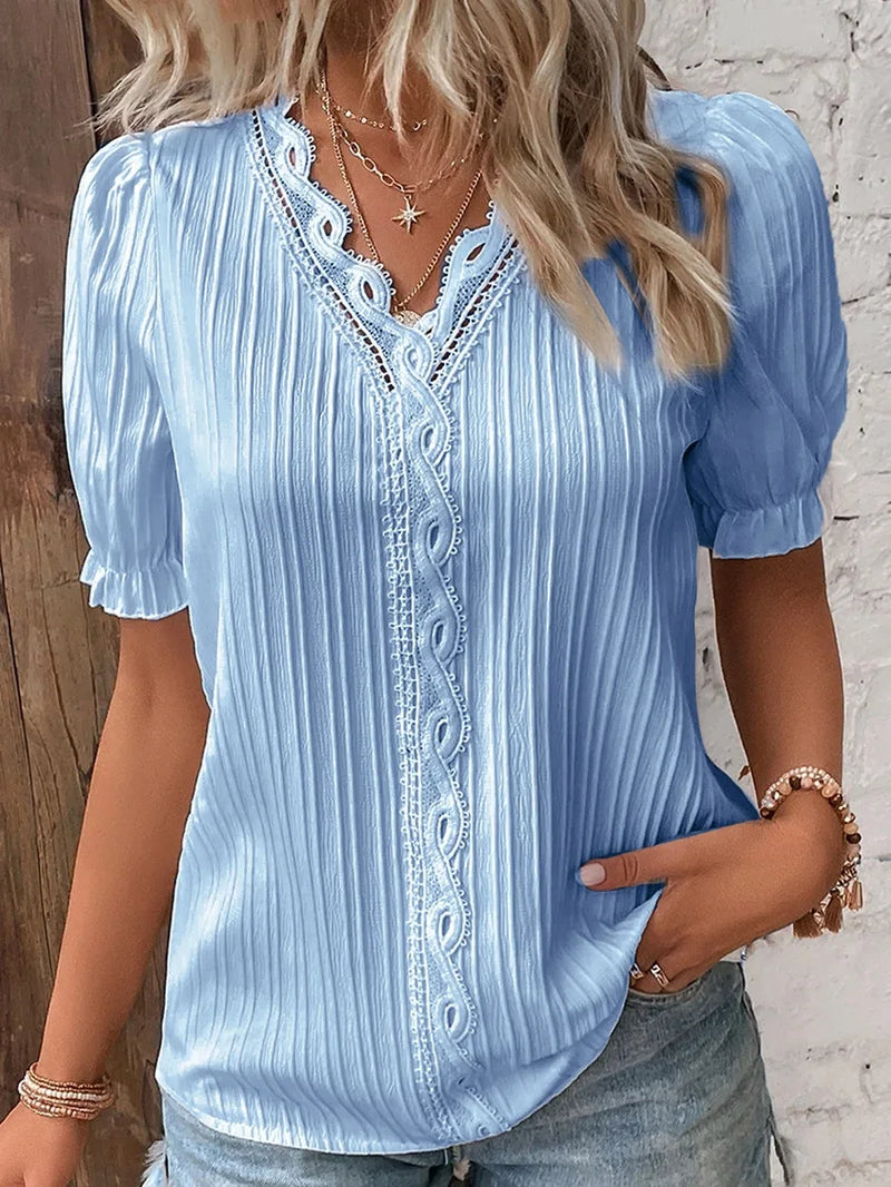Effortlessly Elegant Shirt with a Timeless Design