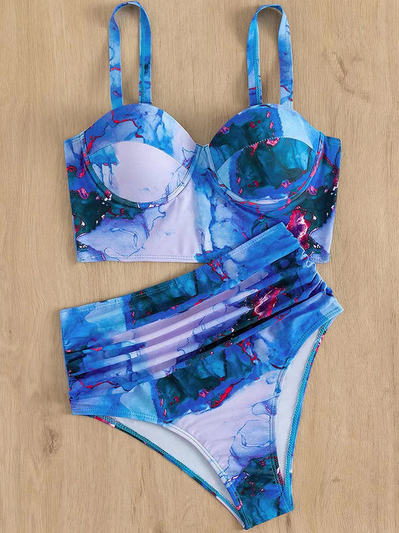 Effortlessly Elegant Bathing Suit with a Timeless Design