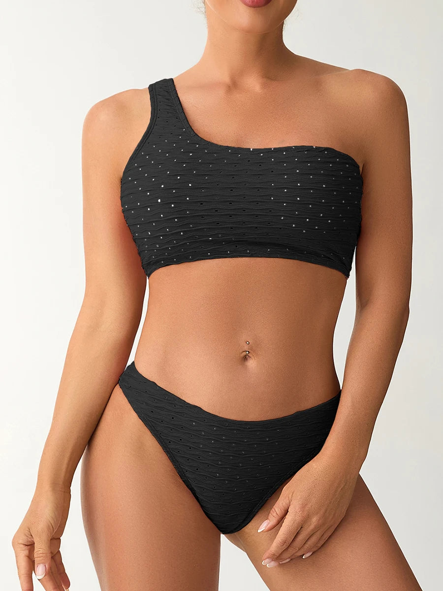 Finely Styled Bikini with a Classic Vintage Look