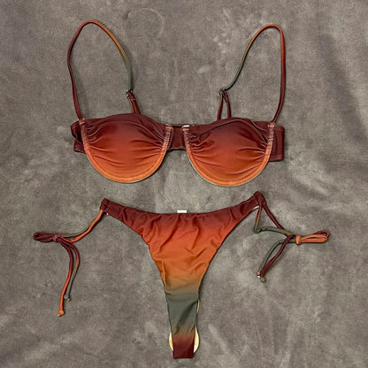 Effortlessly Elegant Bikini with a Timeless Design