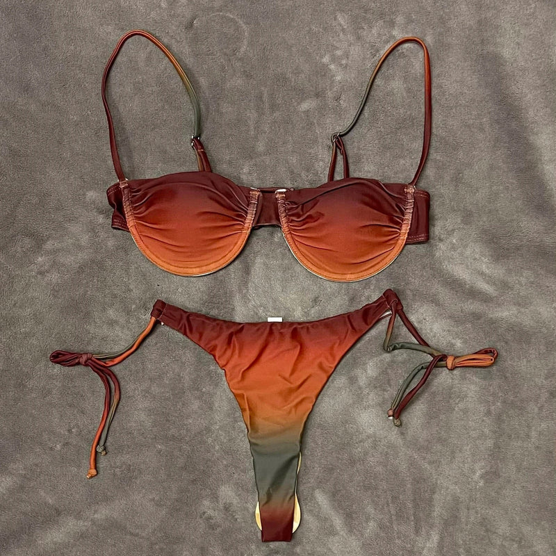 Effortlessly Elegant Bikini with a Timeless Design