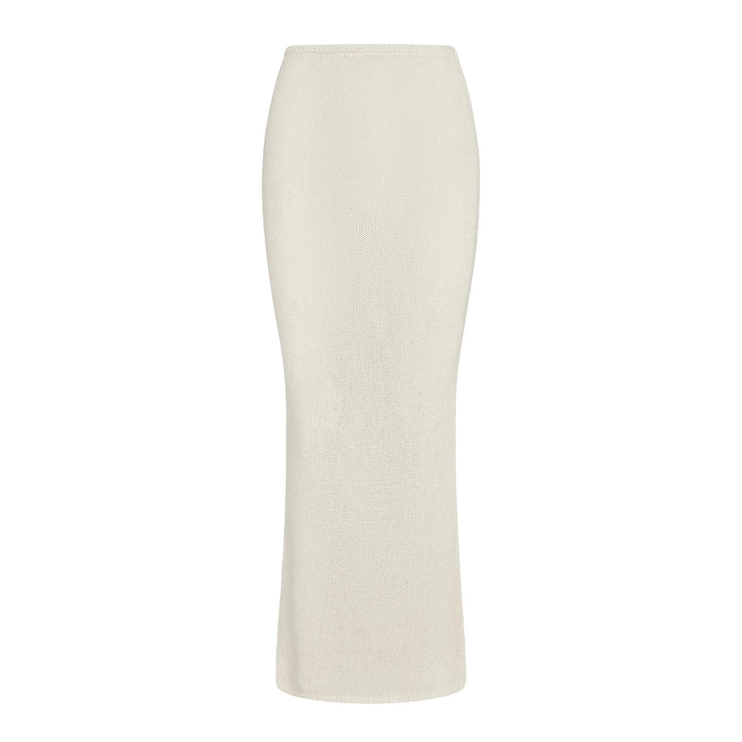 Effortlessly Elegant Bathing Suit with a Timeless Design