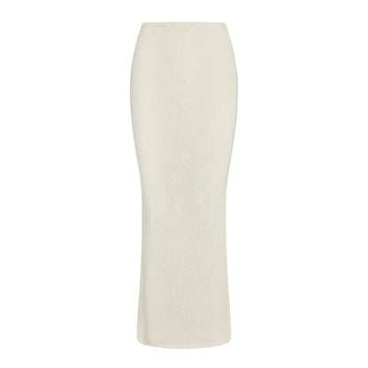 Effortlessly Elegant Bathing Suit with a Timeless Design