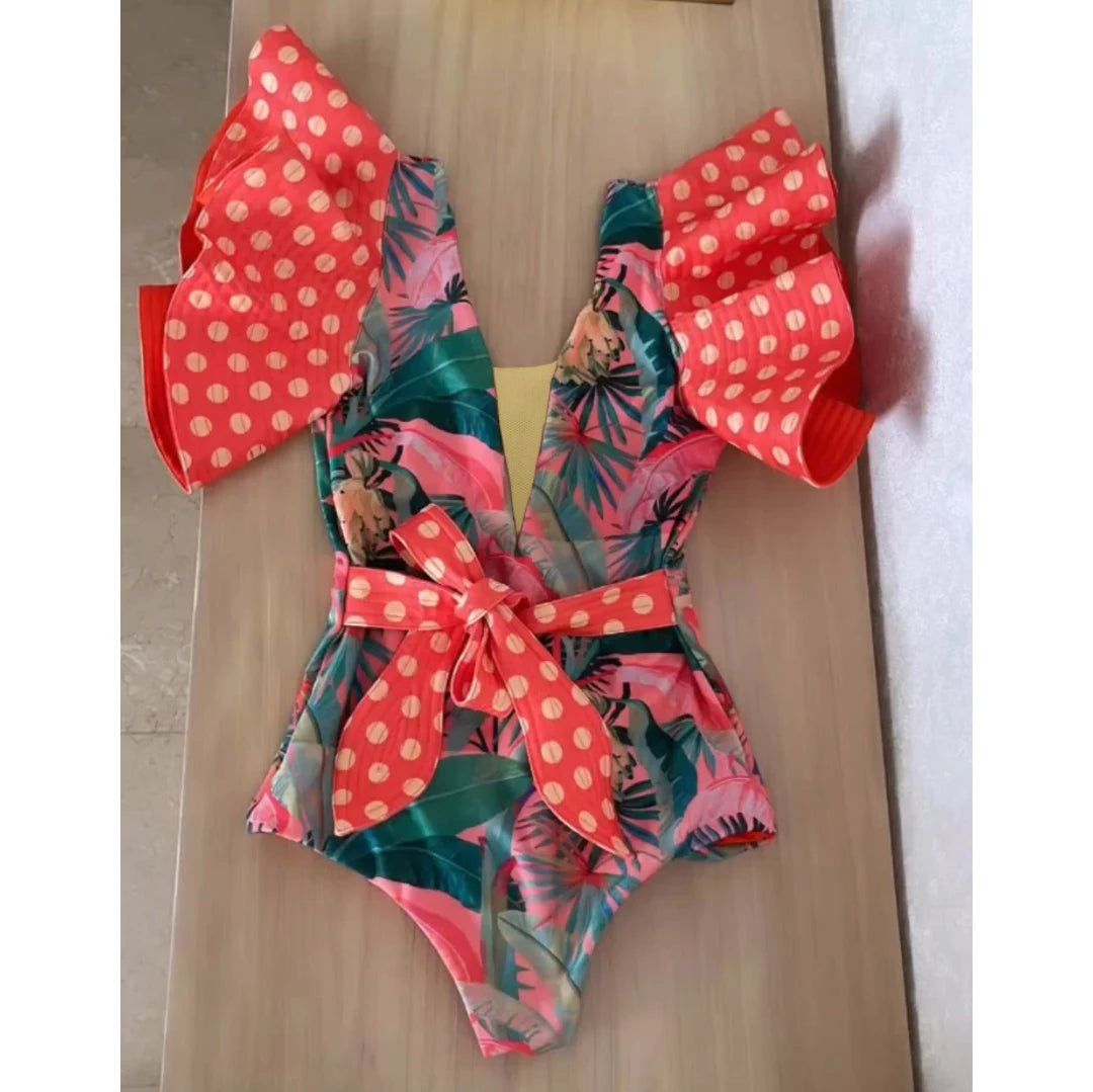 Effortlessly Elegant Bathing Suit with a Timeless Design