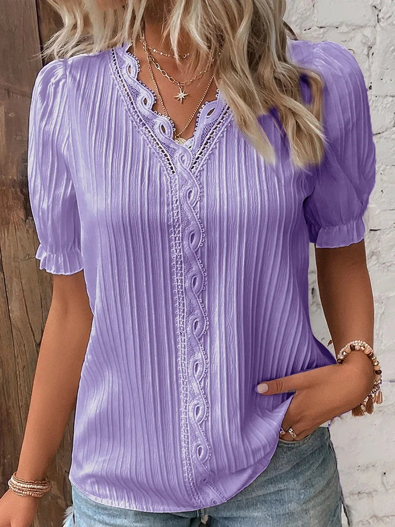 Effortlessly Elegant Shirt with a Timeless Design