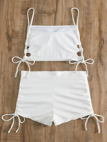 Effortlessly Elegant Bikini with a Timeless Design