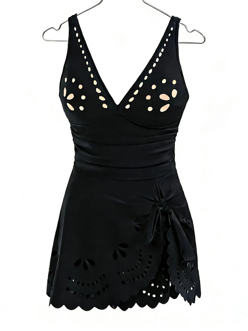 Casually Elegant Dress with a Refined Edge