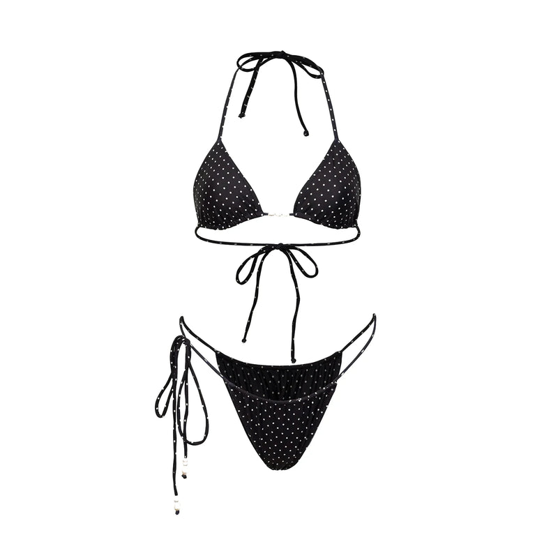 Effortlessly Elegant Bikini with a Timeless Design