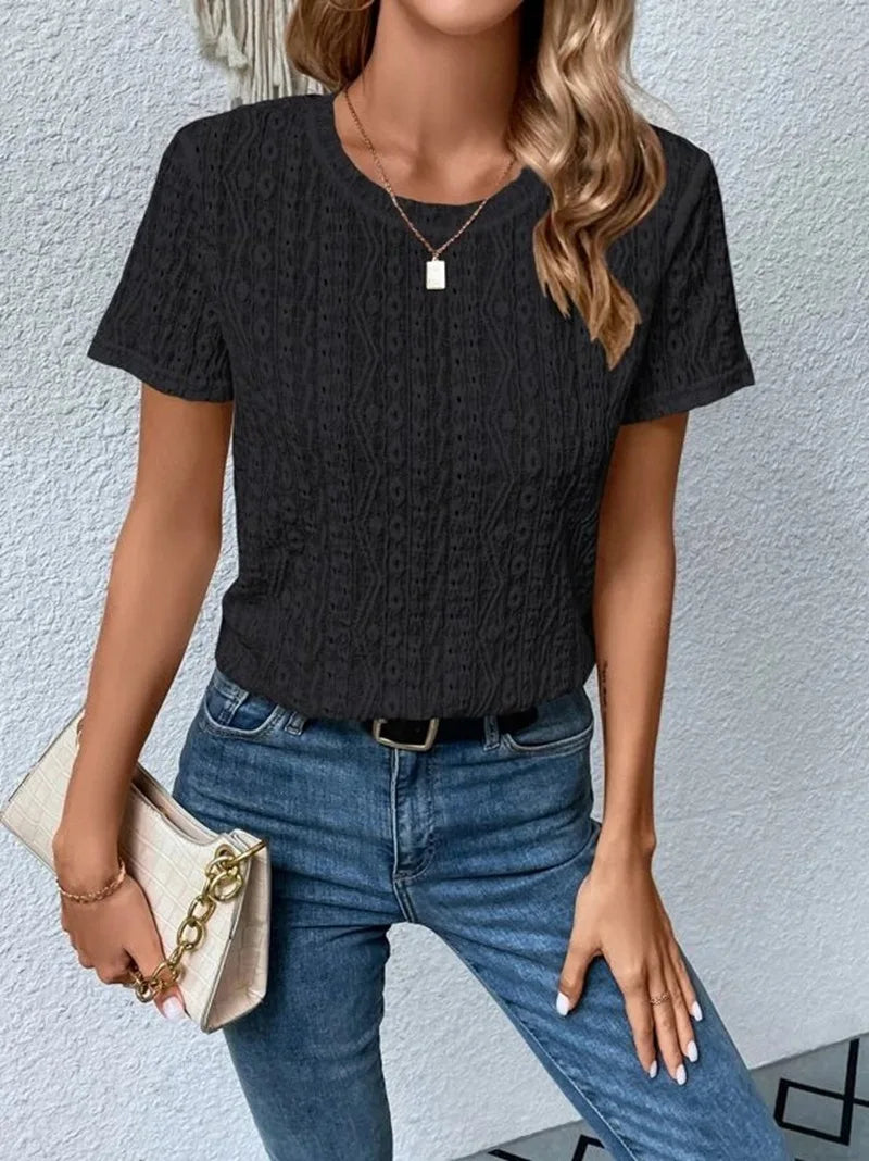 Elegantly Styled Shirt for Everyday Wear