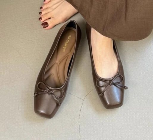 Modieuze en ondersteunende orthopedische Schoenen