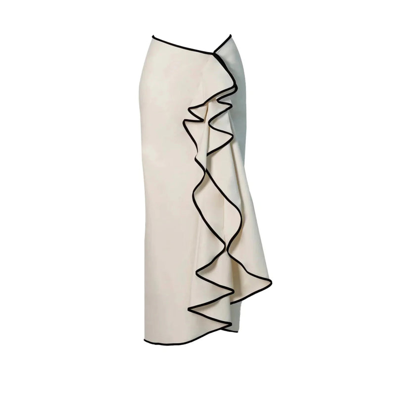 Effortlessly Elegant Bathing Suit with a Timeless Design