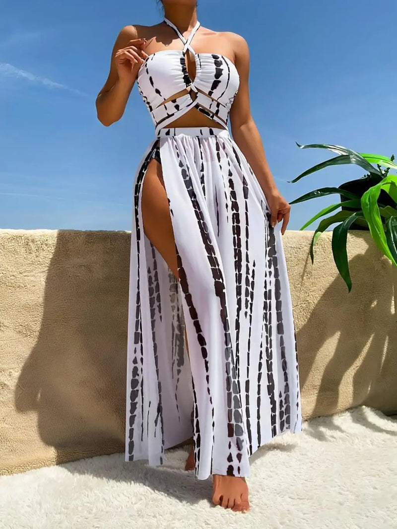 Effortlessly Elegant Bikini with a Timeless Design