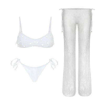 Effortlessly Elegant Pants with a Timeless Design