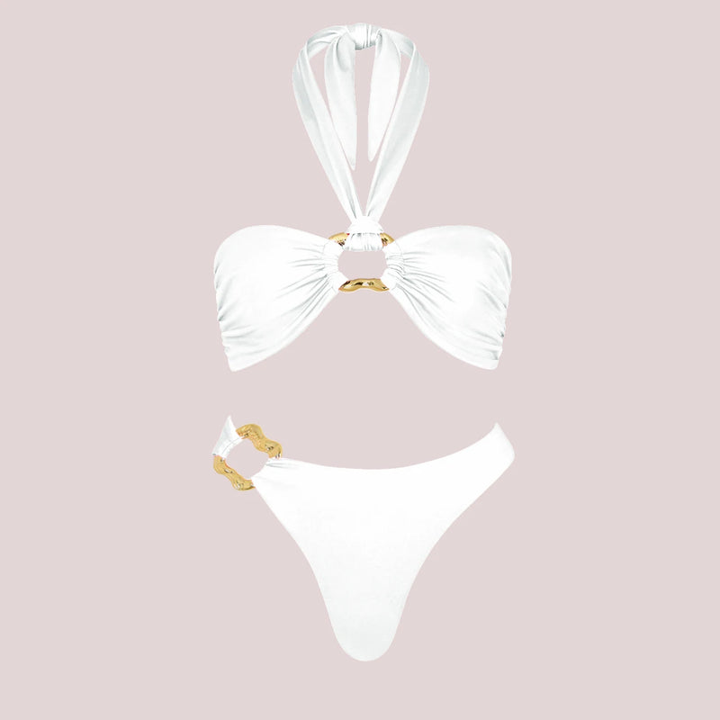 Effortlessly Elegant Bikini with a Timeless Design