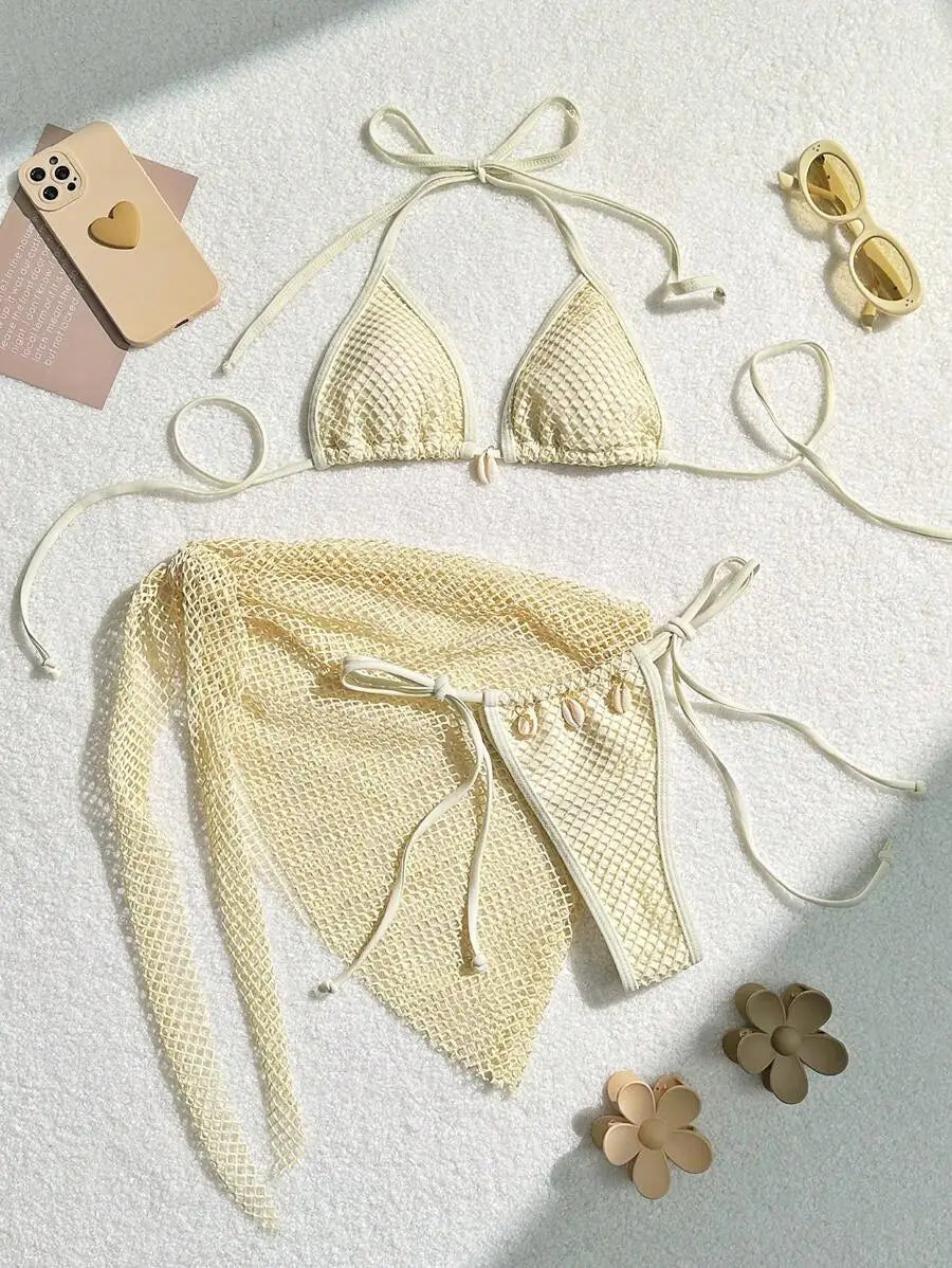 Effortlessly Elegant Bathing Suit with a Timeless Design