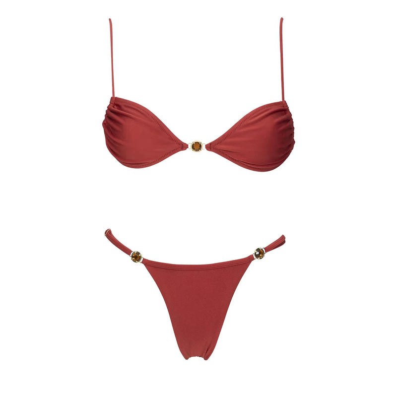 Effortlessly Elegant Bikini with a Timeless Design