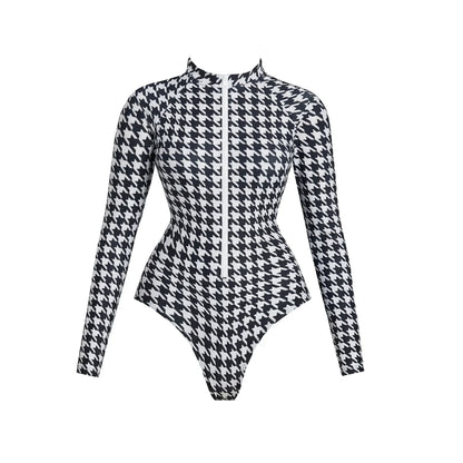Effortlessly Elegant Bathing Suit with a Timeless Design