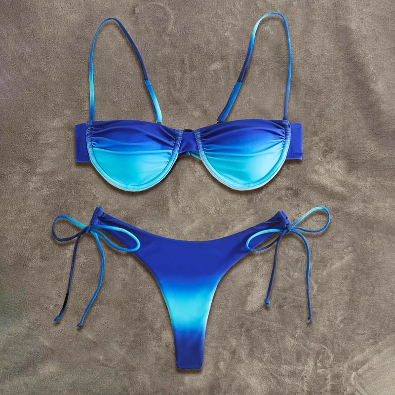 Effortlessly Elegant Bikini with a Timeless Design