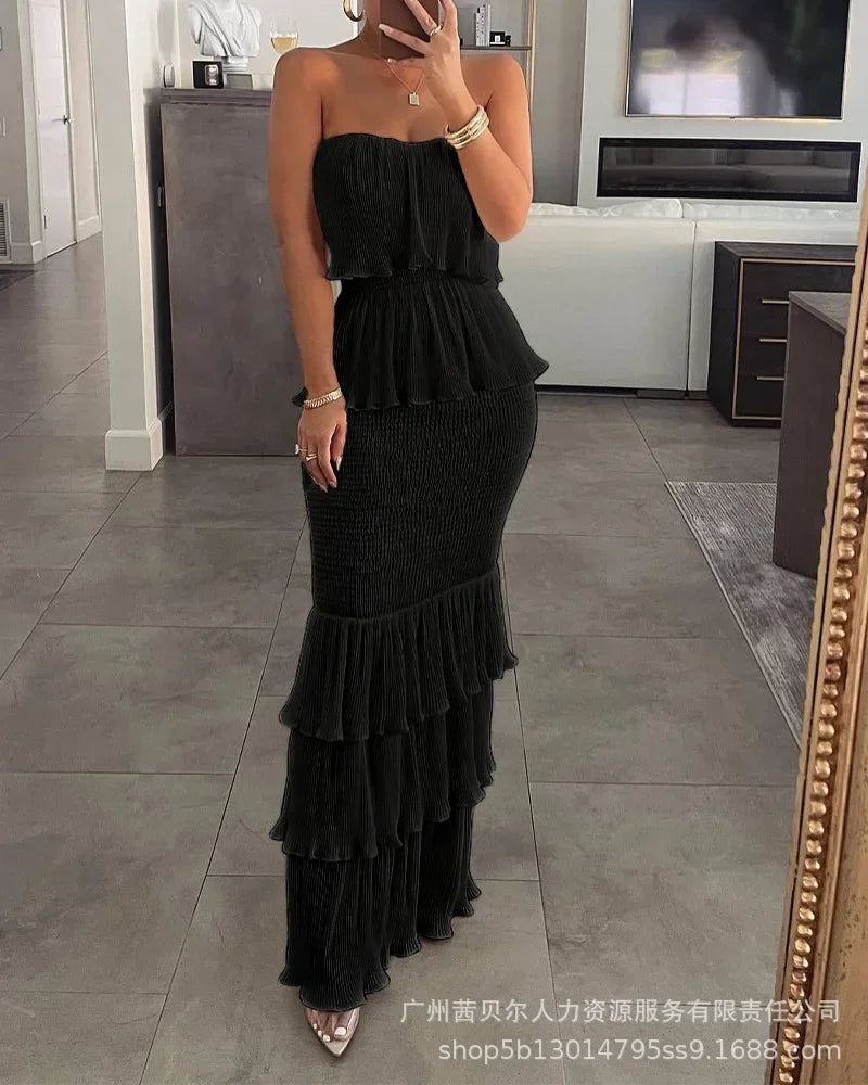 A Vintage Style Dress with Delicate Timeless Details